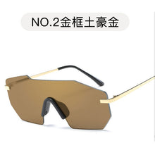 Load image into Gallery viewer, Vintage Sunglasses Women and Men