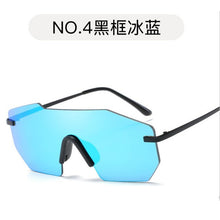 Load image into Gallery viewer, Vintage Sunglasses Women and Men