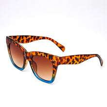 Load image into Gallery viewer, Fashion Sunglasses Women