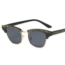 Load image into Gallery viewer, Summer Fashion Sunglasses Women